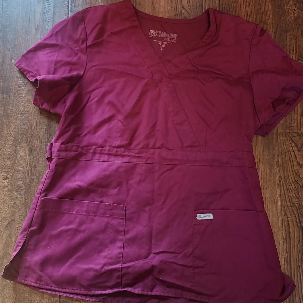 Grey's Anatomy Women’s V-Neck Scrub Top - Burgundy